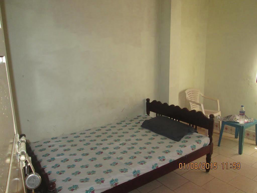 St. Antonys Lodge Kochi ภายนอก รูปภาพ